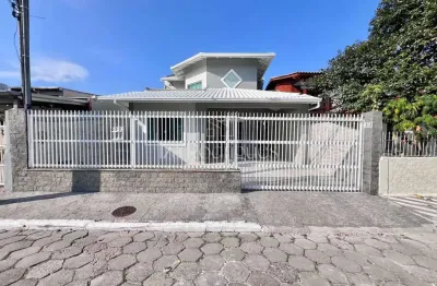 Casa com 3 quartos para alugar na Rua Teodoro Luiz Pereira, São João, Itajaí
