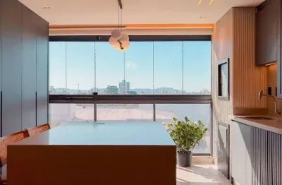 Apartamento com 1 suíte + 2 dormitórios semi mobiliado