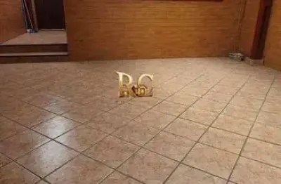 Sobrado à venda, 250 m² 3 dorms. 2 vagas Vila Augusta, Guarulhos