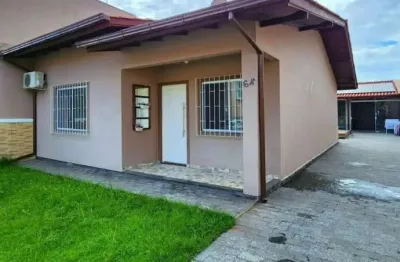 Casa com 2 quartos à venda na rua armando martins schnorrenberger, 64, forquilhas, são josé por r$ 650.000