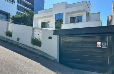 Casa com 4 quartos à venda na rua visconde de cairú, 411, estreito, florianópolis por r$ 3.000.000