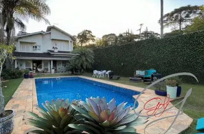 Linda casa integrada 80% mobiliada em cotia/sp com 4 suítes, piscina e 5 vagas de garagem, ótimo acabamento. excelente localização com linda vista.