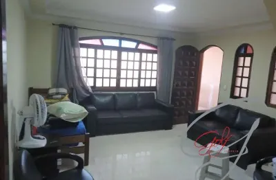 Casa próximo av sarah veloso, 2 dormitórios, sala, cozinha, 2 banheiros, 2 vagas, sacada, área de serviço, com tudo por perto.