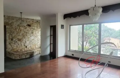 Casa terrea,  vila sao francisco, com piscina. 4 dormitorios, 2 suites.