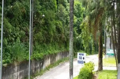 Galpão a venda em embu com área total 25 mil m² e área construída de 5.500 mil m², excelente localização de sp.