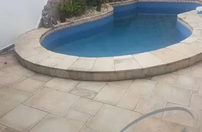 Casa para venda na vila são francisco, são paulo. com 3 suítes e 4 vagas de garagem.