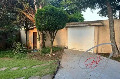 Casa sobrado 2 dormitórios, área útil 156m2, área do terreno 450m2, jaguaré sp edícula, quintal.