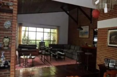 Sobrado com 300 m² , 3 dormitórios e 5 vagas na vila são francisco.