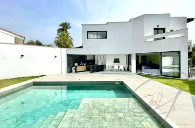 Casa residencial para venda são paulo ii, granja viana, cotia sp 6 dormitórios sendo 6 suítes, 3 salas, 8 banheiros, 6 vagas 578,57 m² construída, 528,55 m² terreno