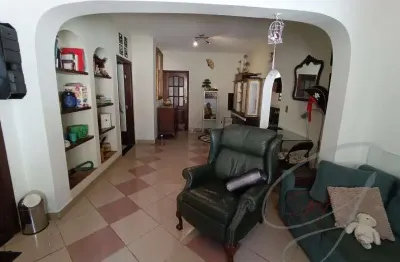 Casa de alto padrão com 6 quartos e 6 vagas de garagem na vila são francisco, são paulo-sp!