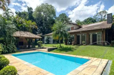 Casa residencial para venda granja viana, cotia 3 dormitórios sendo 3 suítes, 3 salas, 4 banheiros, 8 vagas 456,60 m² construída, 2.065,90 m² terreno