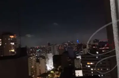 Apartamento à venda na aclimação, ao lado do metro vergueiro e  são joaquim: 3 quartos, 2 salas, 2 banheiros, 66 m² util.