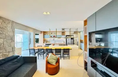 Apartamento à venda na Vila São Francisco, Osasco-SP: Porteira fechada, 3 quartos, 3 suítes, 3 salas, 4 banheiros, 2 vagas de garagem, 136m².