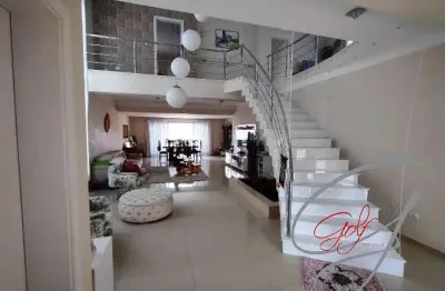Casa de Luxo em Condomínio na Vila São Francisco, Osasco-SP: 4 Quartos, 4 Suítes, 3 Salas, 6 Banheiros, 6 Vagas, 378m². Venda ou Locação!