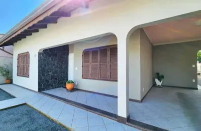 Casa com 5 quartos à venda no Centro, Guaramirim 