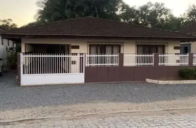 Casa com 3 quartos à venda em Guamiranga, Guaramirim 
