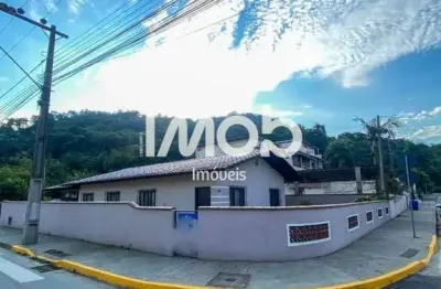 Casa com 3 quartos à venda no Centro, Guaramirim 