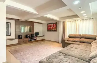 Casa com 5 quartos à venda na Vila Lalau, Jaraguá do Sul 