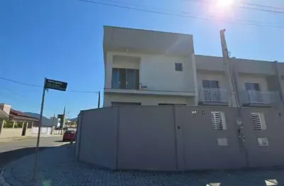 Geminado de esquina com 1 suíte + 2 quartos, três rios do sul