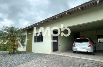 Casa com 3 quartos à venda no São Luís, Jaraguá do Sul 
