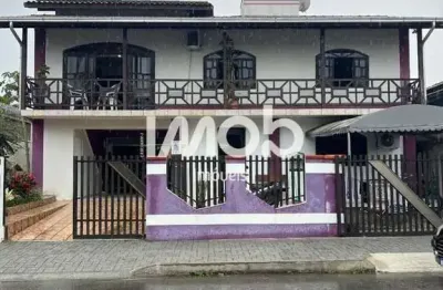 Casa com 4 quartos à venda no Centenário, Jaraguá do Sul 