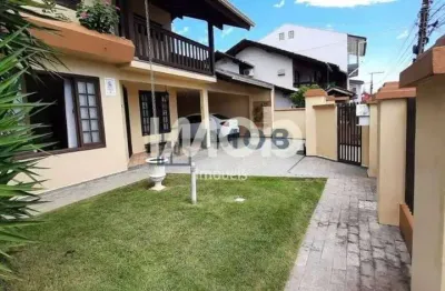 Casa com 4 quartos à venda no Água Verde, Jaraguá do Sul 