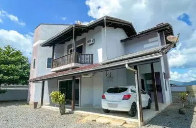 Casa com 3 quartos à venda no Tifa Martins, Jaraguá do Sul 