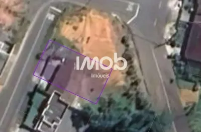 Terreno à venda no Nereu Ramos, Jaraguá do Sul 