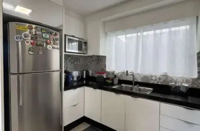 Casa com 1 suíte + 2 quartos, bairro amizade em jaraguá do sul