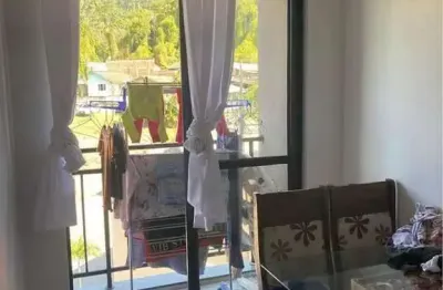 Apartamento com 2 quartos no bairro ilha da figueira