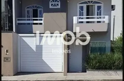 Sobrado semi mobiliado com suite+02 quartos no bairro barra do rio cerro em jaraguá do sul