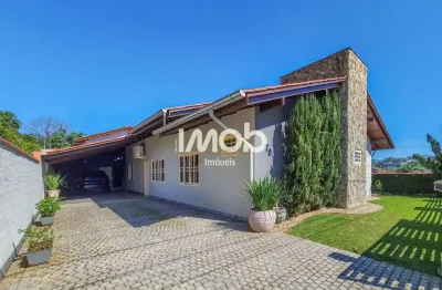 Casa semimobiliada com 1 suíte + 2 quartos, barra do rio molha