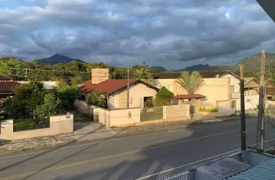 Casa com 1 suíte + 2 quartos, bairro sossego em schroeder