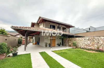 Casa com 1 suíte + 2 quartos, ilha da figueira em jaraguá do sul