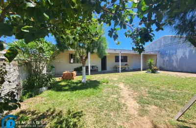 Casa parqa veraneio na rua maristela, no pinhal sul,ideal para quem quer espaço e sombra