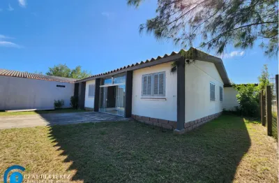 Casa com 3 quartos à venda na Rua Callil Miguel Allen, 5551997186, Centro, Balneário Pinhal