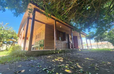 Casa com 4 apartamentos mobiliados no centro de balneário pinhal