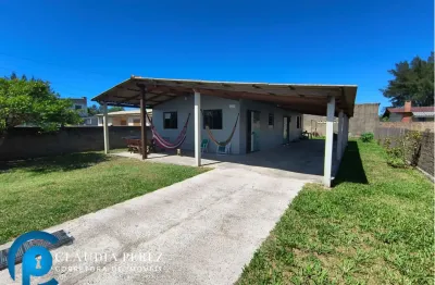 Casa no centro de balneário pinhal, com 1 suíte em bairro de moradores