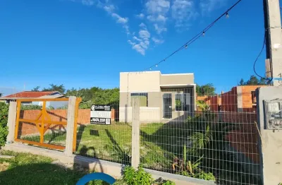 Casa com 2 quartos à venda na Rua Callil Miguel Allen, 2377, Centro, Balneário Pinhal