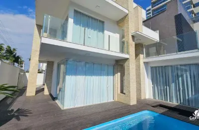 Sobrado triplex de alto padrão mobiliado e decorado na quadra mar – balneário piçarras/sc