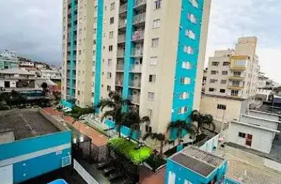 Apartamento mobiliado com sacada e piscina para locação anual no centro de barra velha