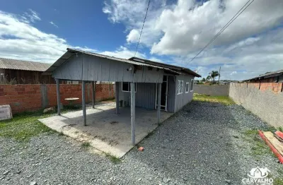 Casa com 1 dormitório e amplo terreno para locação no bairro itajuba em barra velha