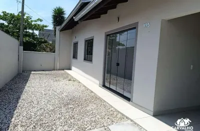 Casa térrea com 3 dormitórios, área gourmet e excelente acabamento – itajuba, barra velha/sc