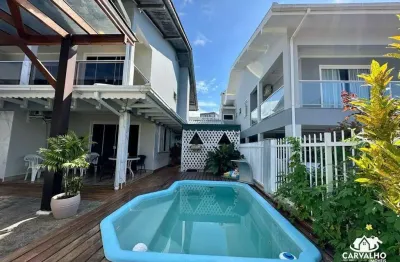 Casa de alto padrão com vista para o mar e área de lazer completa no bairro itajuba – barra velha/sc