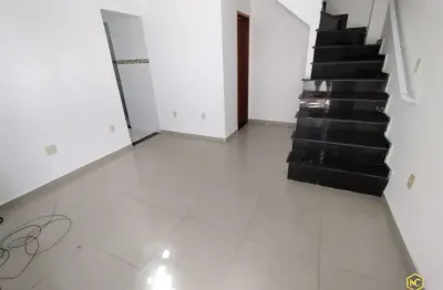 Casa com 3 quartos para alugar na papa joão xxiii, 429, japuí, são vicente por r$ 2.300