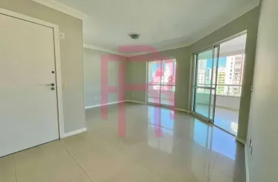Apartamento para locação anual no centro de balneário camboriú.