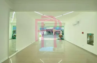 Sala comercial para locação anual no centro de balneário camboriú.
