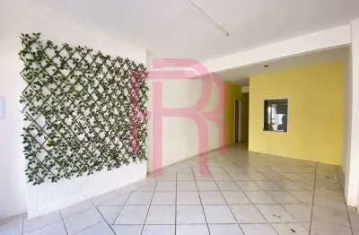 Sala comercial para locação anual no centro de balneário camboriú.