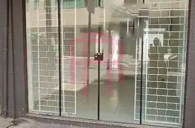 Sala comercial para locação no centro de balneário camboriú.