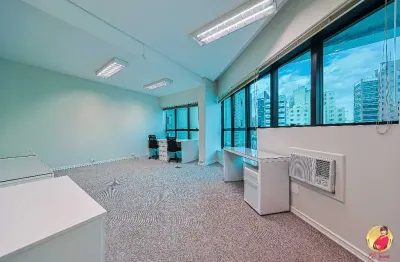 Imóvel para venda possui 103 metros quadrados com 5 salas em centro - curitiba - pr